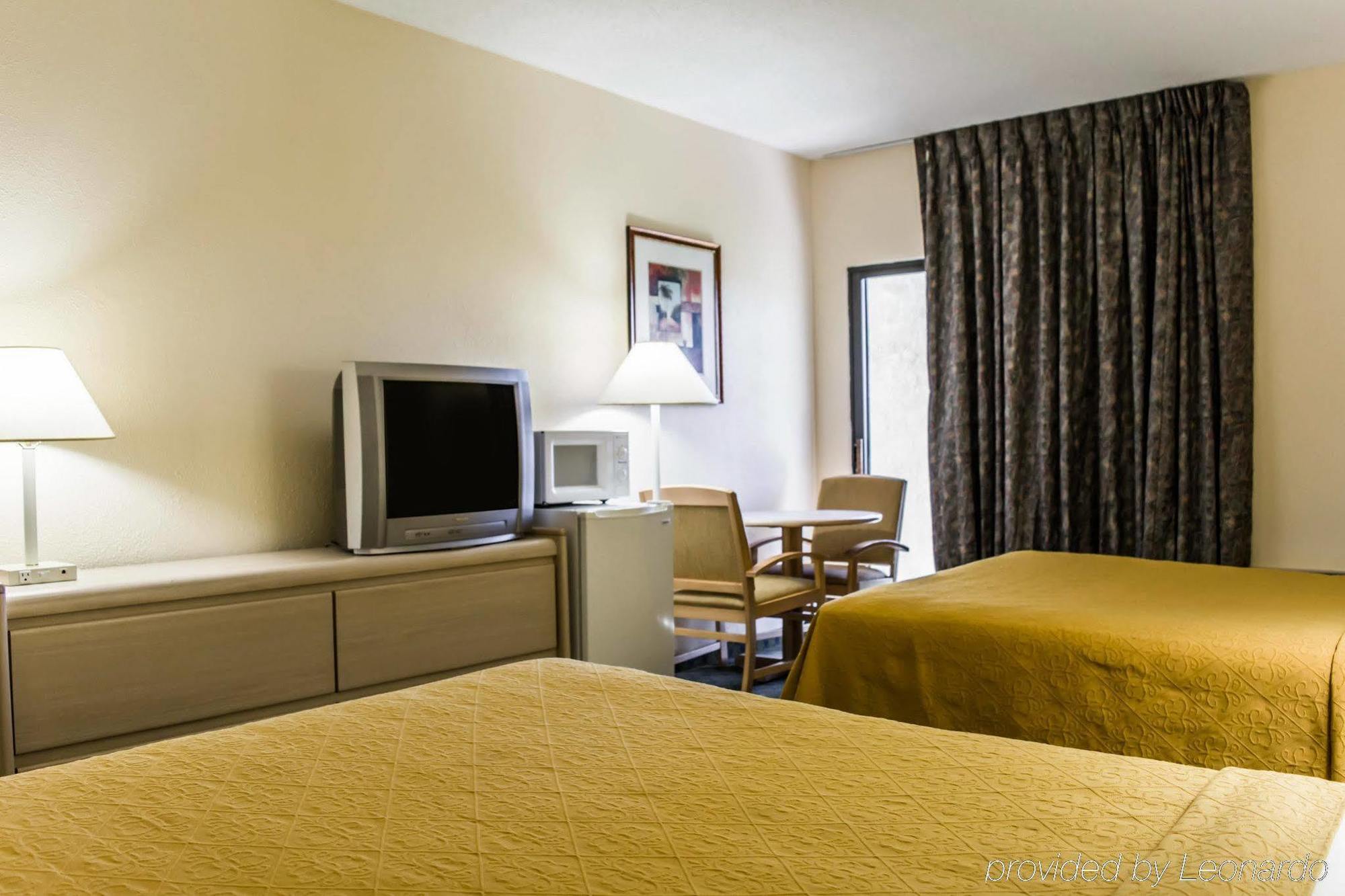 Quality Inn And Suites Golf Resort Golden Gate Εξωτερικό φωτογραφία